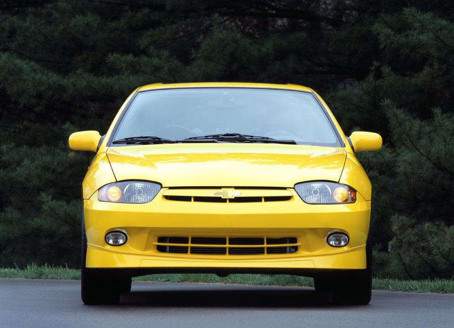  Chevrolet Cavalier Coupe 2003 года  (фото 10 из 13)